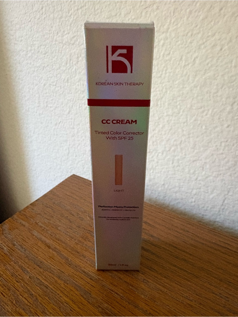 KOREAN SKIN THERAPY C.C. CREAM TINTED COLOR CORRECTOR  SPF 25 SHADE IS LIGHT